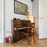& Charmy In Old Building Apartment Berlin