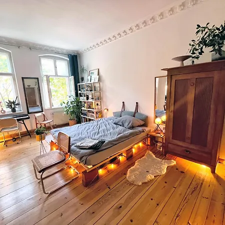 Apartment & Charmy In Old Building