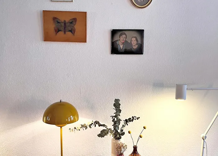 & Charmy In Old Building 柏林