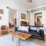 Appartement & Charmy In Old Building